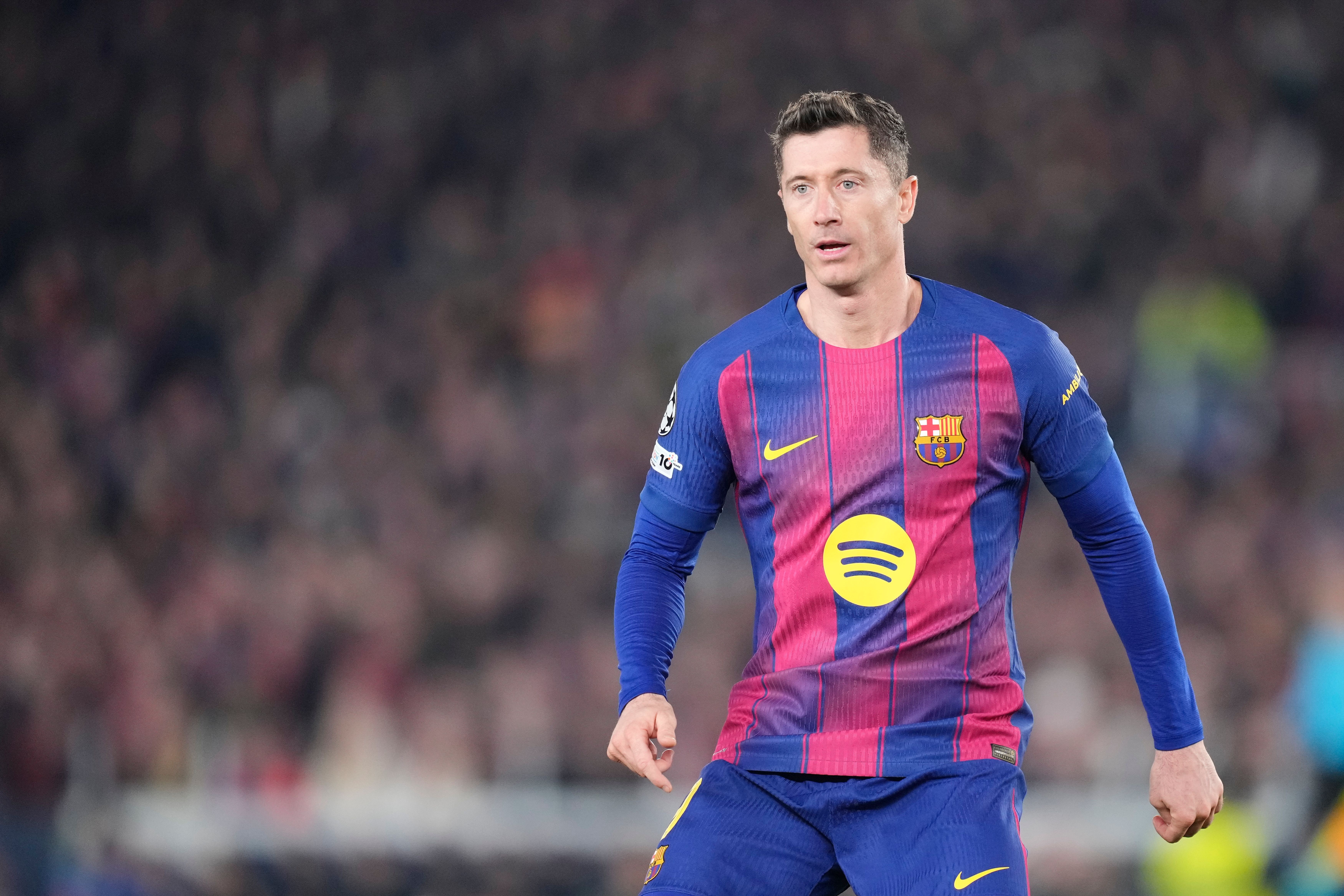 世界杯官方直播平台下载-罗马诺：莱万很快决定俱乐部和国家队未来，巴萨提供1年合同+降薪